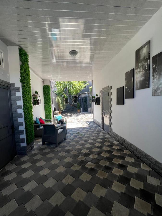 Apartament Cool Blue Interior Self Check In Erywań Zewnętrze zdjęcie