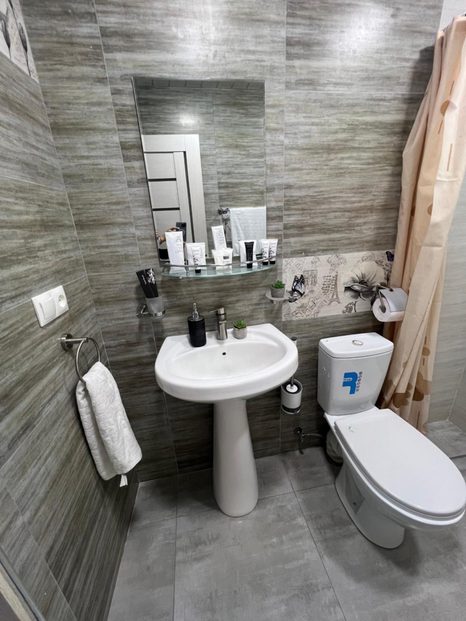 Apartament Cool Blue Interior Self Check In Erywań Zewnętrze zdjęcie