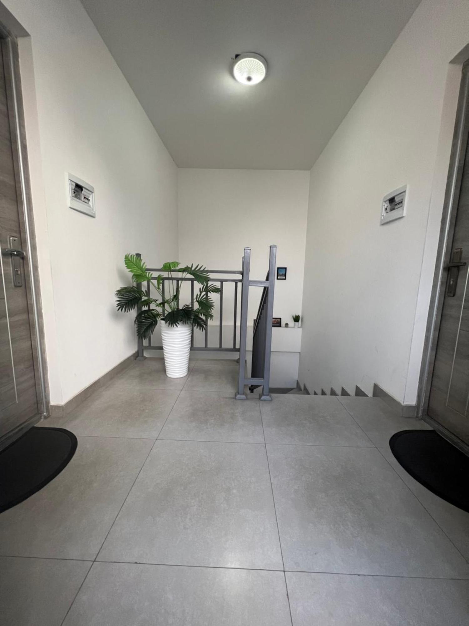 Apartament Cool Blue Interior Self Check In Erywań Zewnętrze zdjęcie
